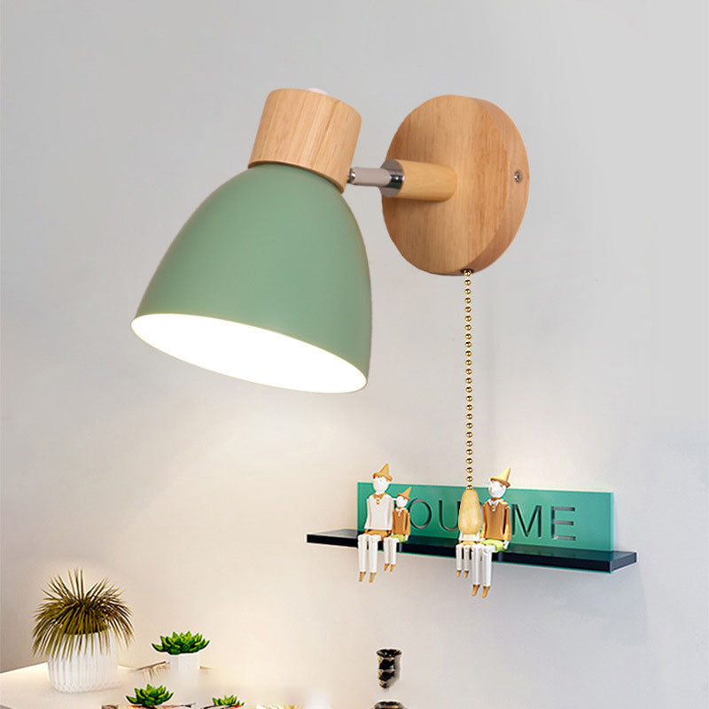 Wandleuchte Macaron aus Holz & Eisen