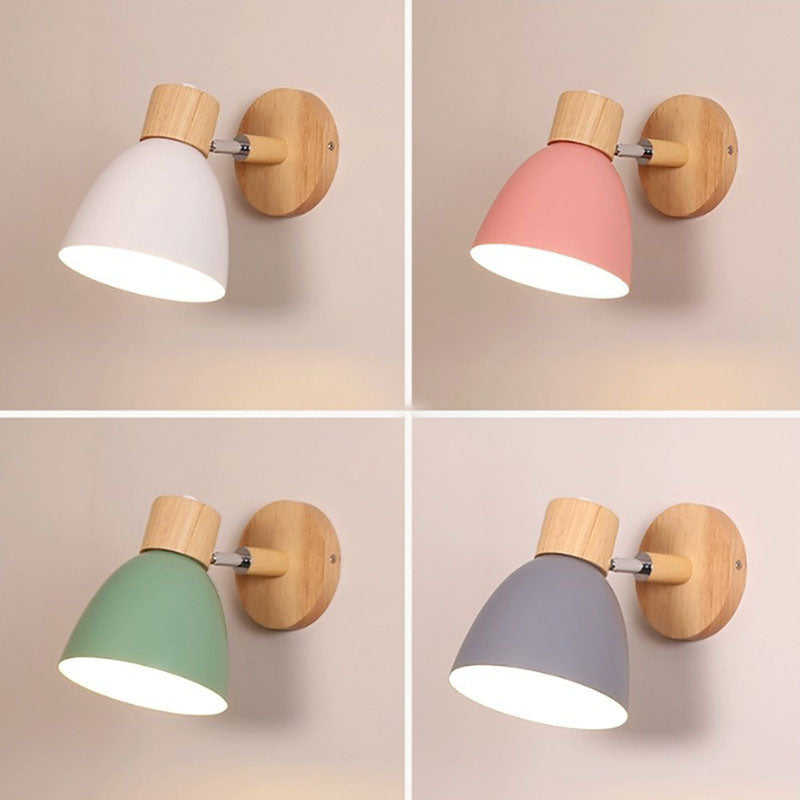 Wandleuchte Macaron aus Holz & Eisen