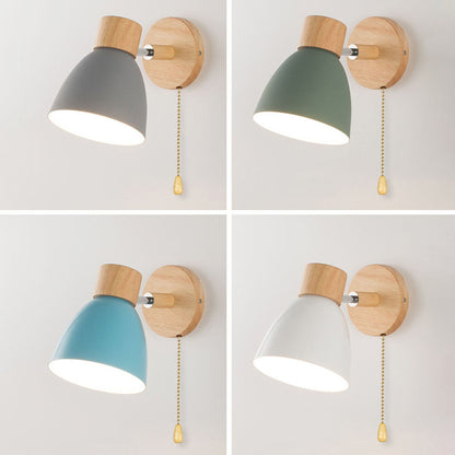 Wandleuchte Macaron aus Holz & Eisen