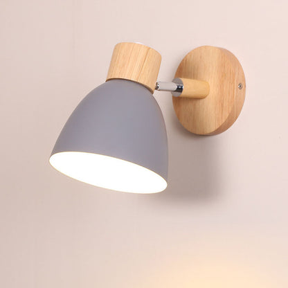 Wandleuchte Macaron aus Holz & Eisen