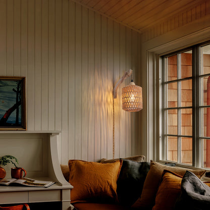 Boho-Wandleuchte aus Holz und Rattan mit Stecker