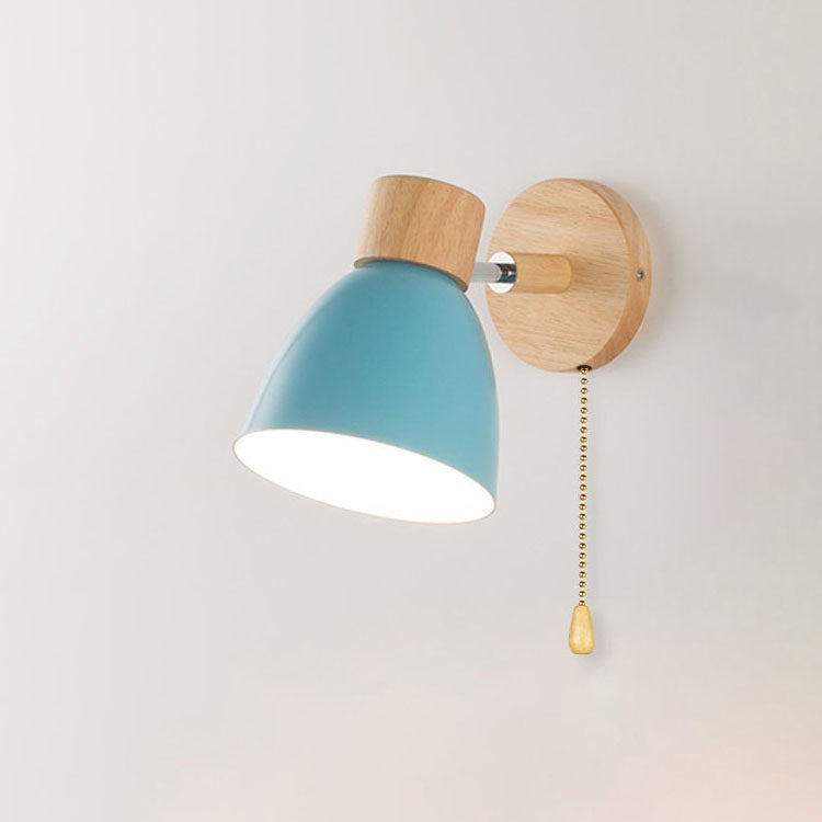 Wandleuchte Macaron aus Holz & Eisen