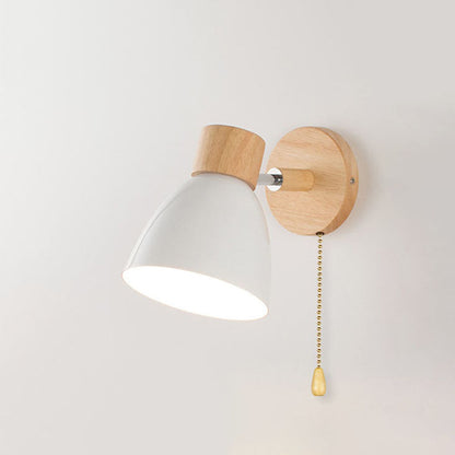Wandleuchte Macaron aus Holz & Eisen