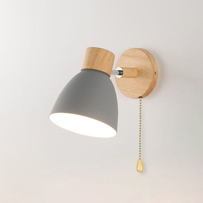 Wandleuchte Macaron aus Holz & Eisen