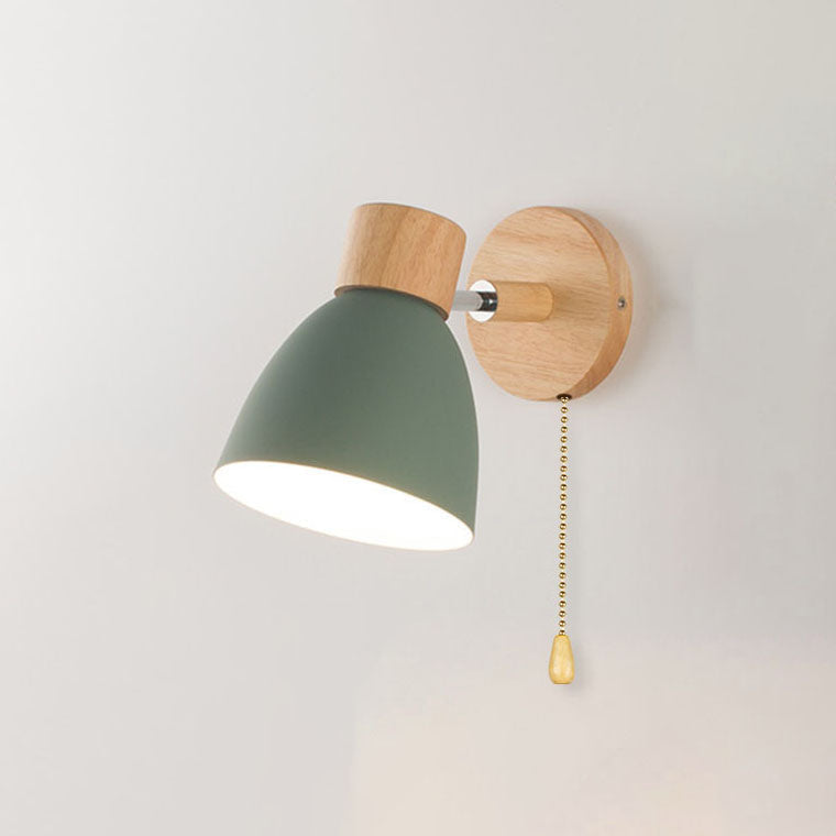 Wandleuchte Macaron aus Holz & Eisen