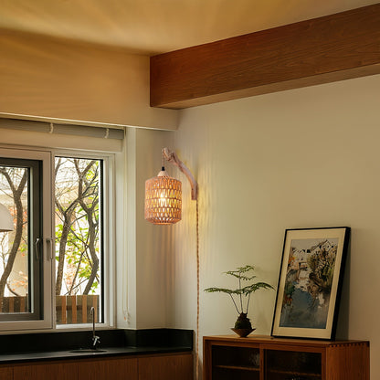 Boho-Wandleuchte aus Holz und Rattan mit Stecker