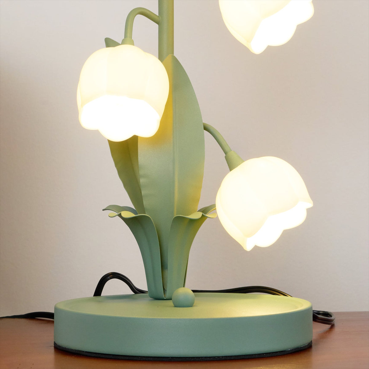 Bell Orchid Tulip Table Lamp