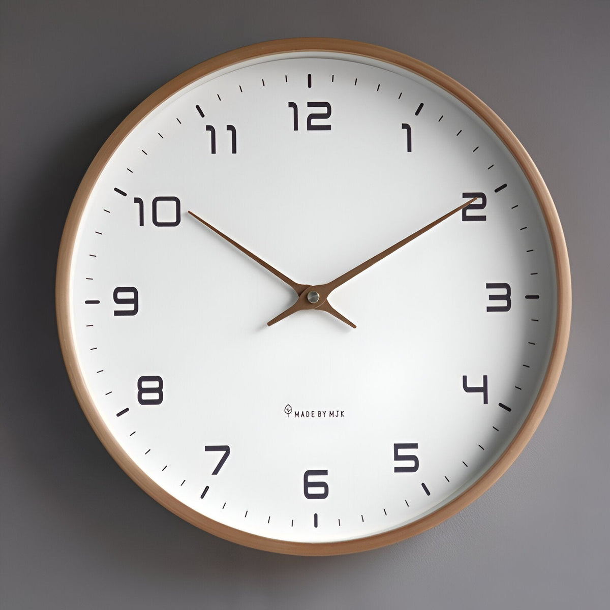 Nordische Wanduhr