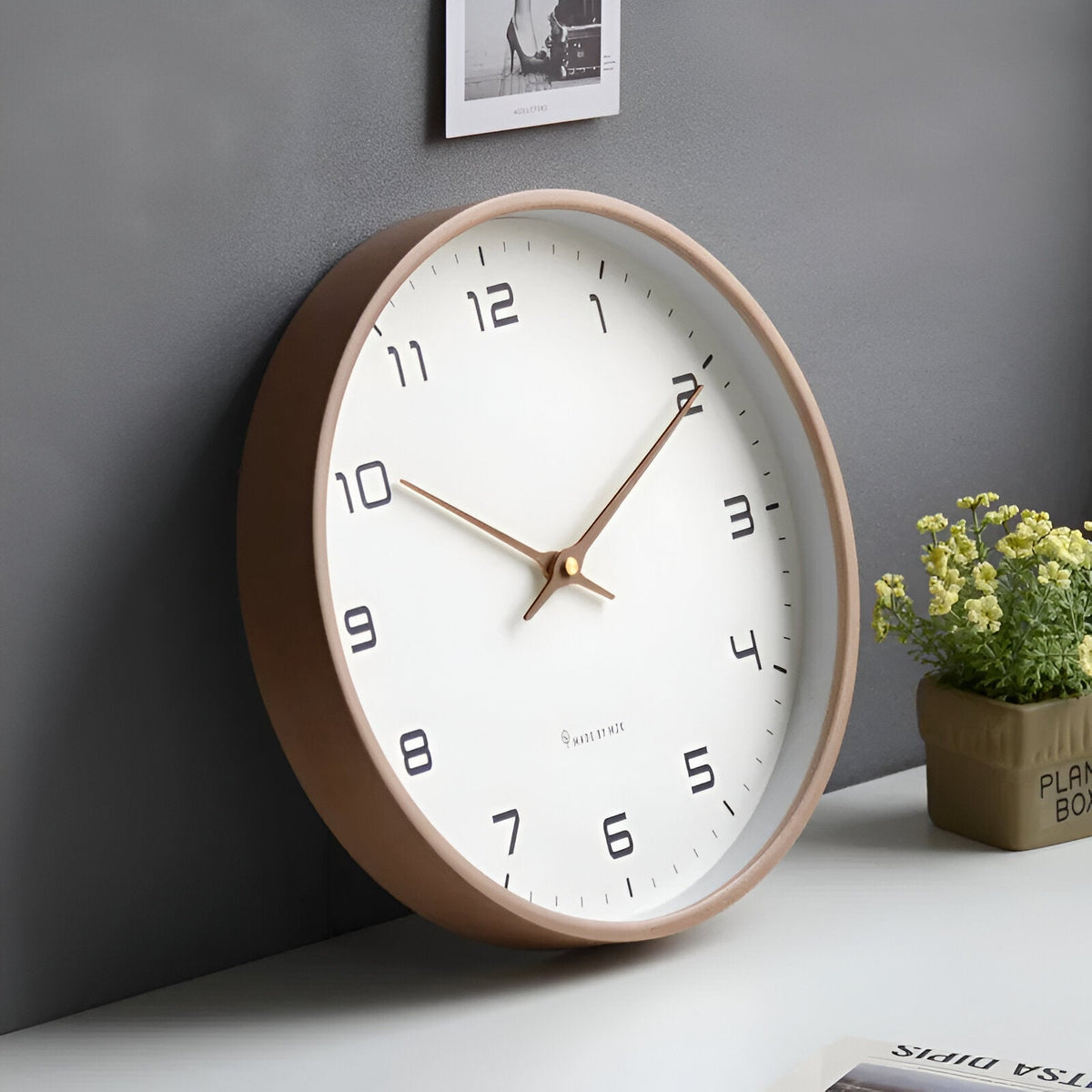 Nordische Wanduhr