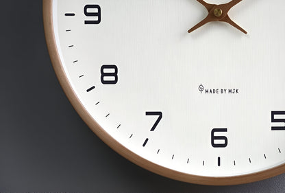Nordische Wanduhr