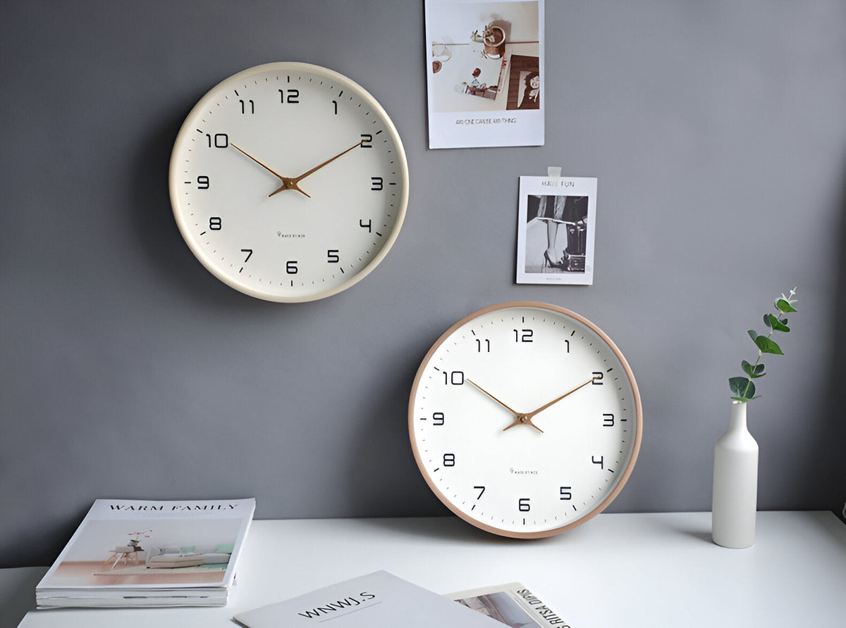 Nordische Wanduhr