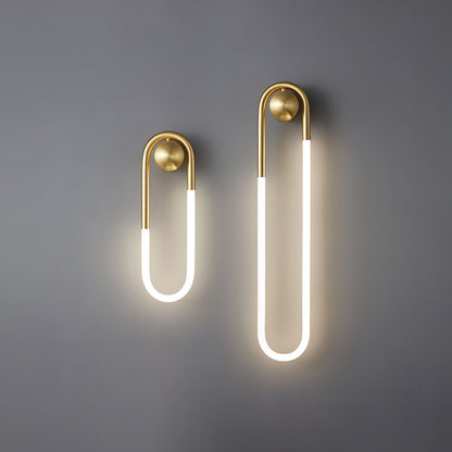 LED-Wandleuchte mit geschwungenem Acrylrahmen