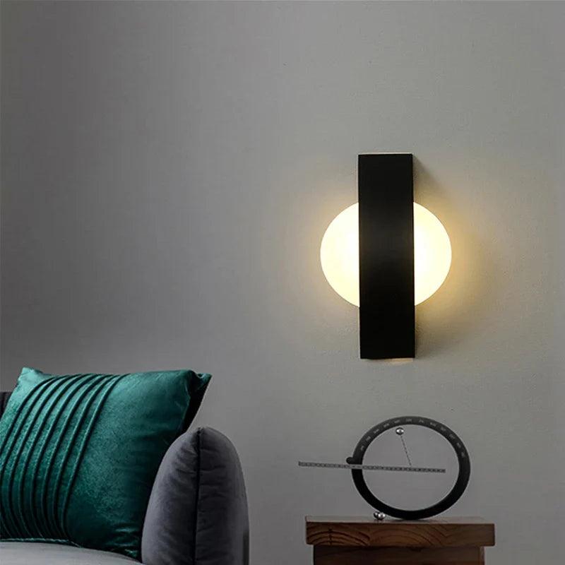 Minimalistische Acryl-Ambiente-Wandleuchte