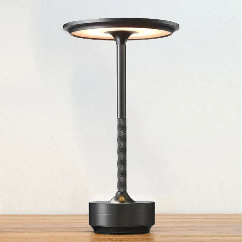 Wiederaufladbare, per Touch dimmbare Schreibtischlampe