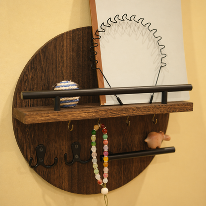 Runder Schlüsselhalter aus Holz